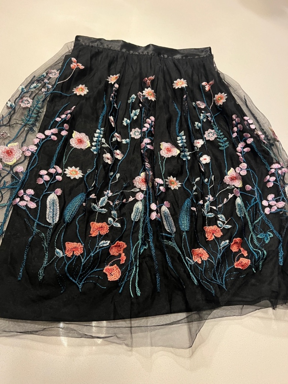 Black Floral Embroidered Bubble Style Tulle Skirt